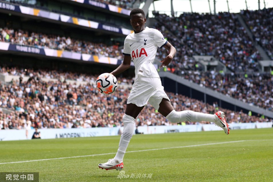 俄罗斯50赞比亚，格鲁申科夫戴帽，瓦哈尼亚传射建功.