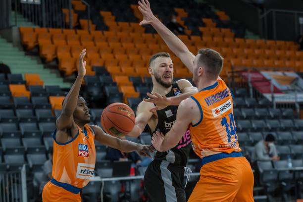 在政策的支 在政策的支