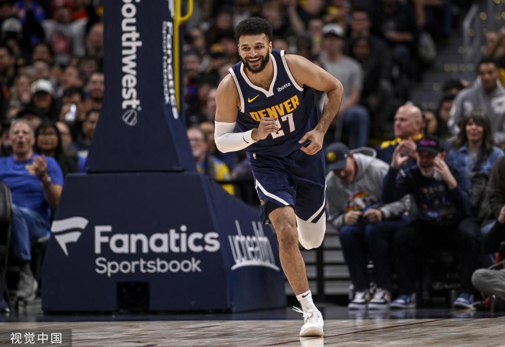 更加刺眼的 更加刺眼的